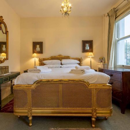 Pass The Keys Split-Floors Antique Apartment In Portobello Road Лондон Экстерьер фото